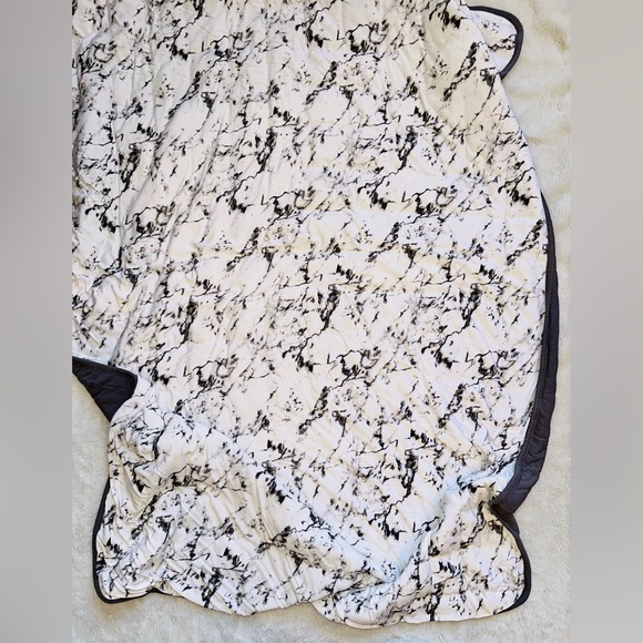 Kyte Toddler Bamboo Blanket - Picture 7 of 8